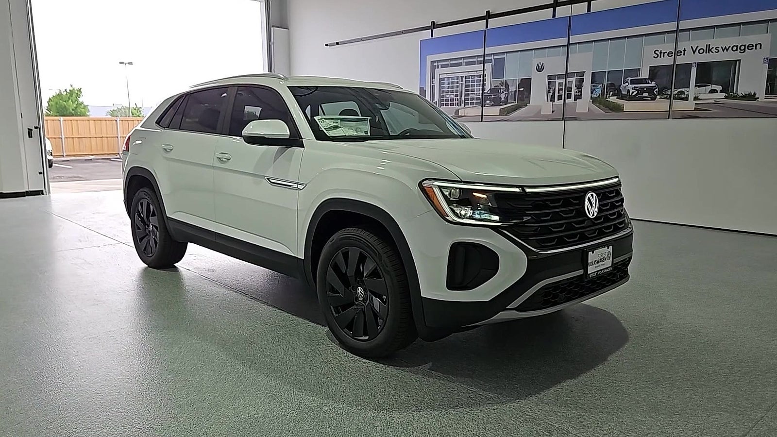 2026 Volkswagen Atlas Cross Sport SE with Technology