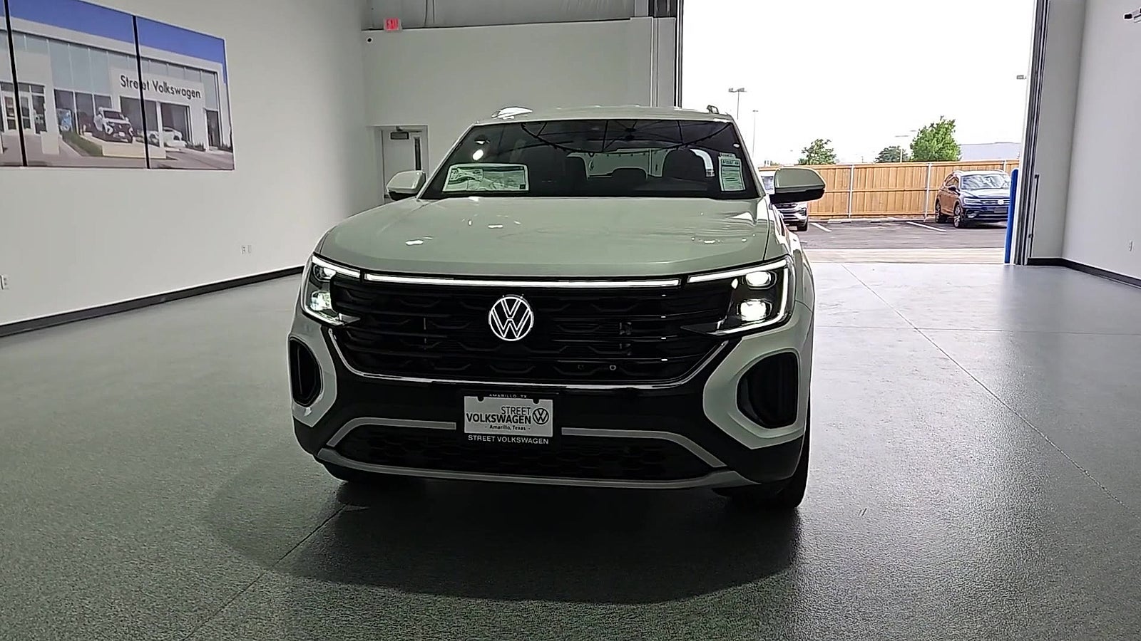 2026 Volkswagen Atlas Cross Sport SE with Technology