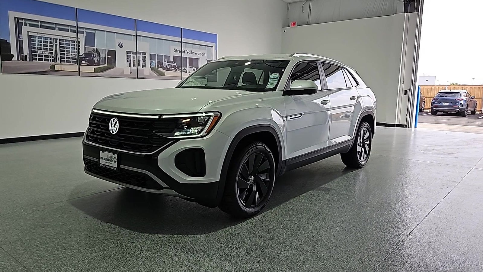 2026 Volkswagen Atlas Cross Sport SE with Technology