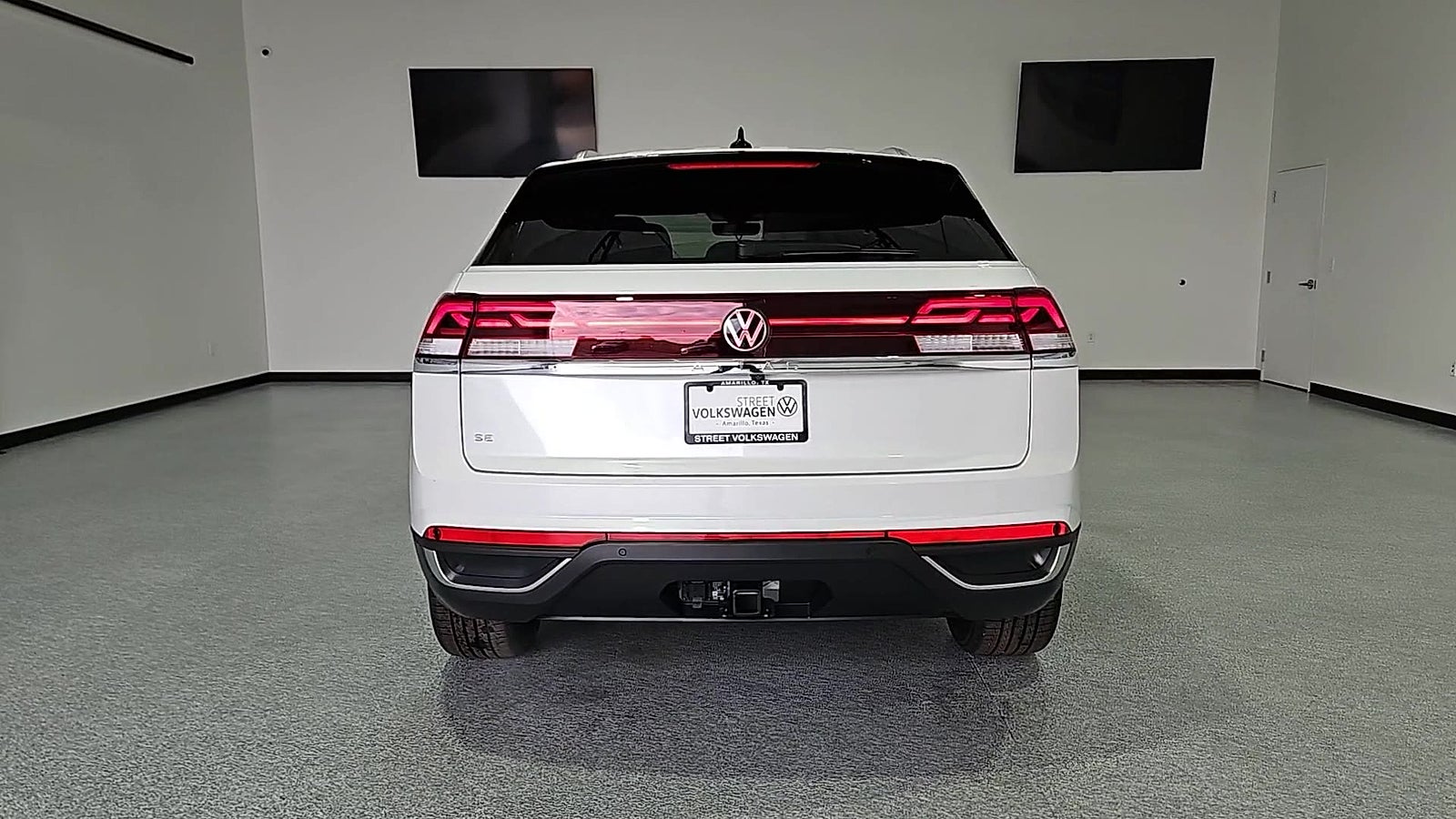 2026 Volkswagen Atlas Cross Sport SE with Technology