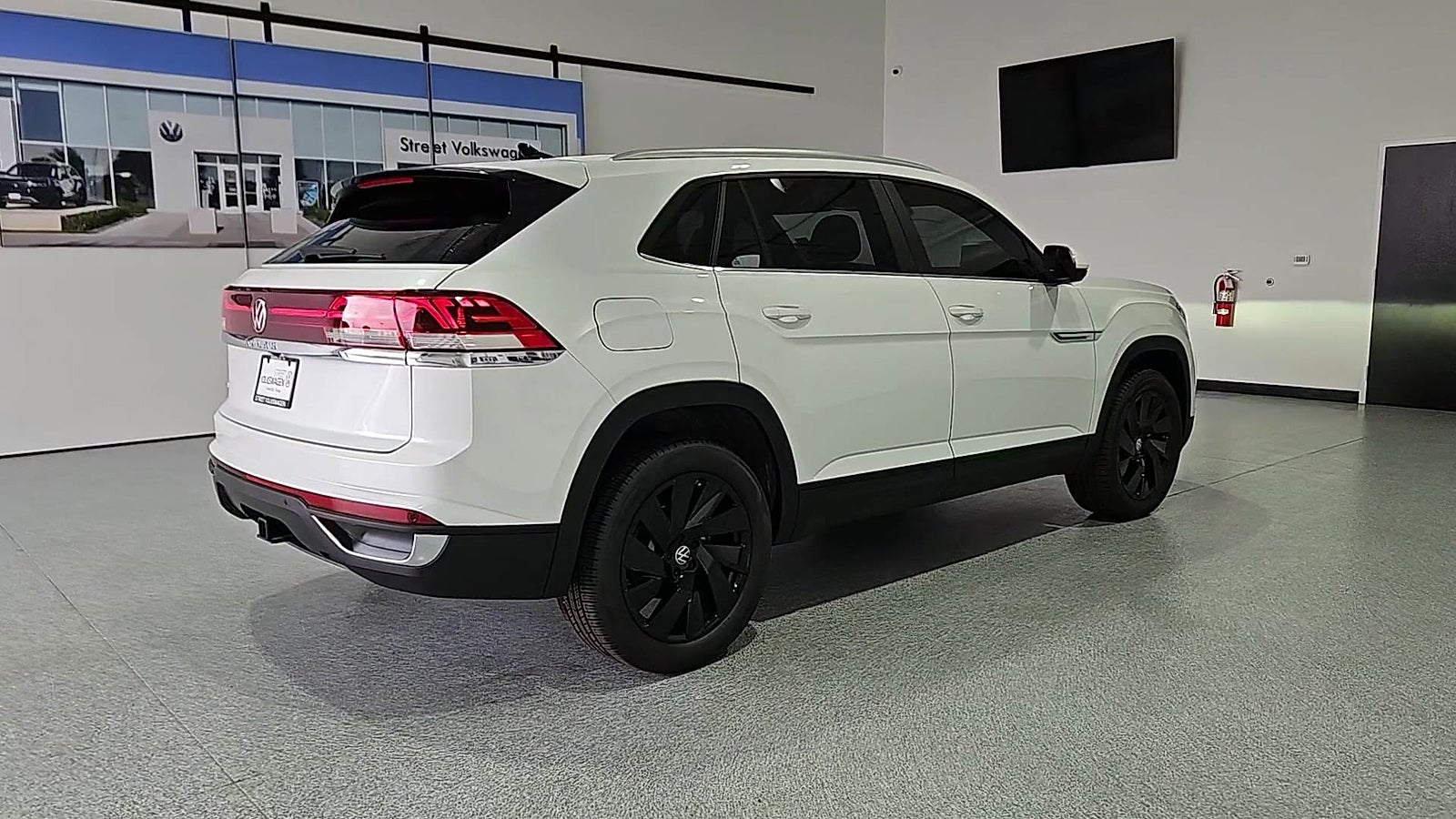 2026 Volkswagen Atlas Cross Sport SE with Technology
