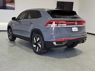 2026 Volkswagen Atlas Cross Sport SE with Technology