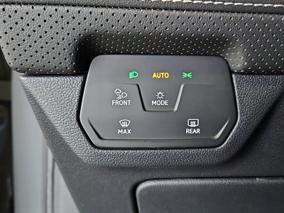 2026 Volkswagen Atlas Cross Sport SE with Technology