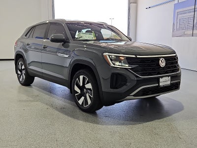 2026 Volkswagen Atlas Cross Sport SE with Technology