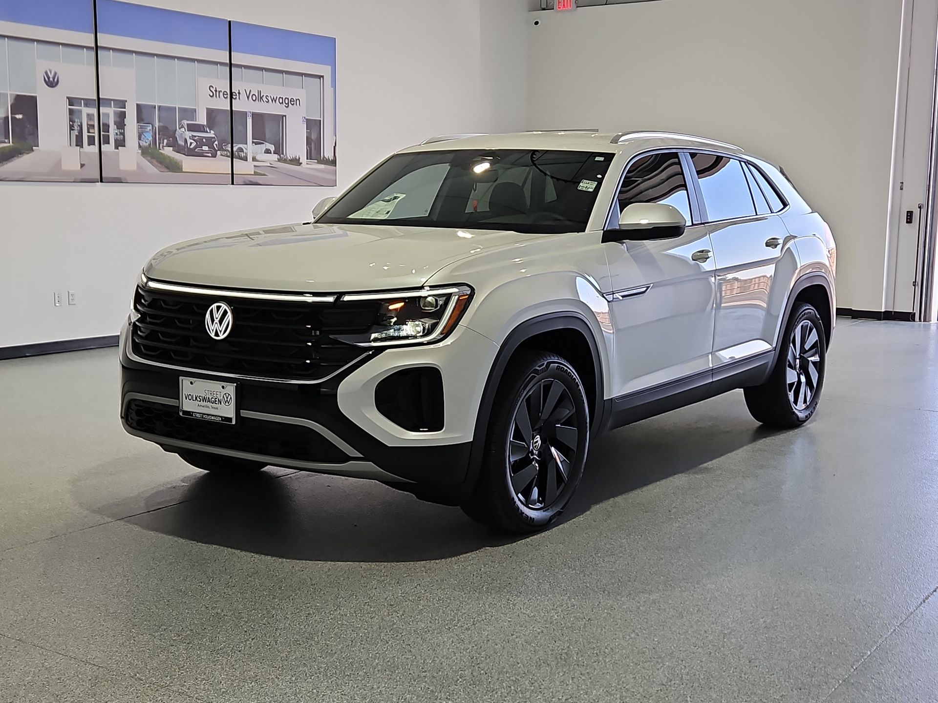 2026 Volkswagen Atlas Cross Sport SE with Technology