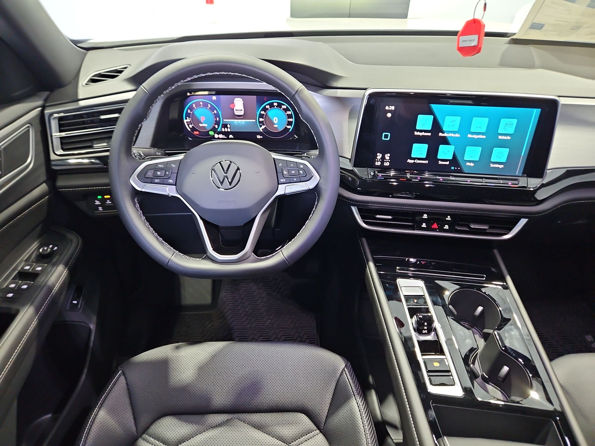 2026 Volkswagen Atlas Cross Sport SE with Technology