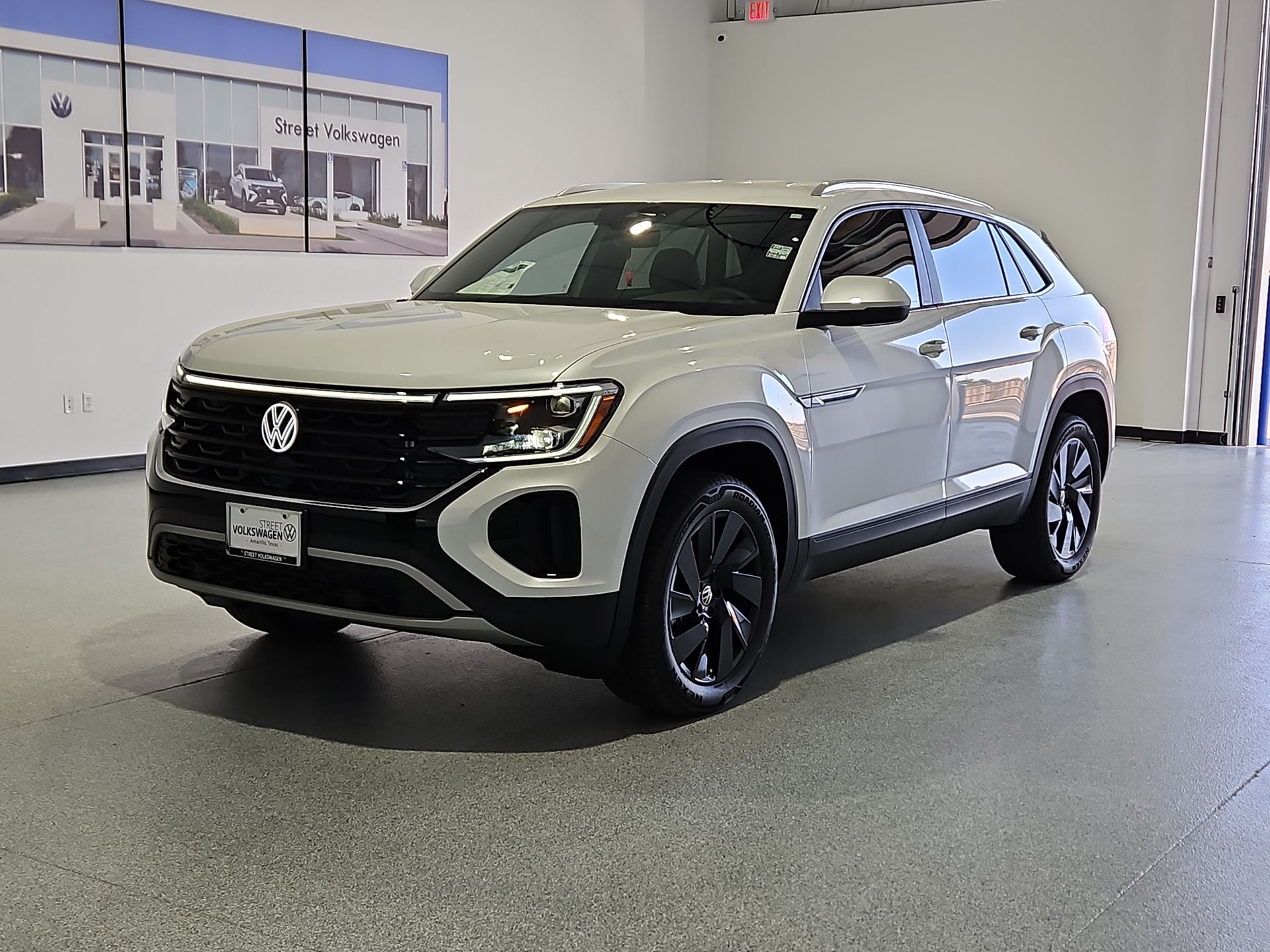 2026 Volkswagen Atlas Cross Sport SE with Technology