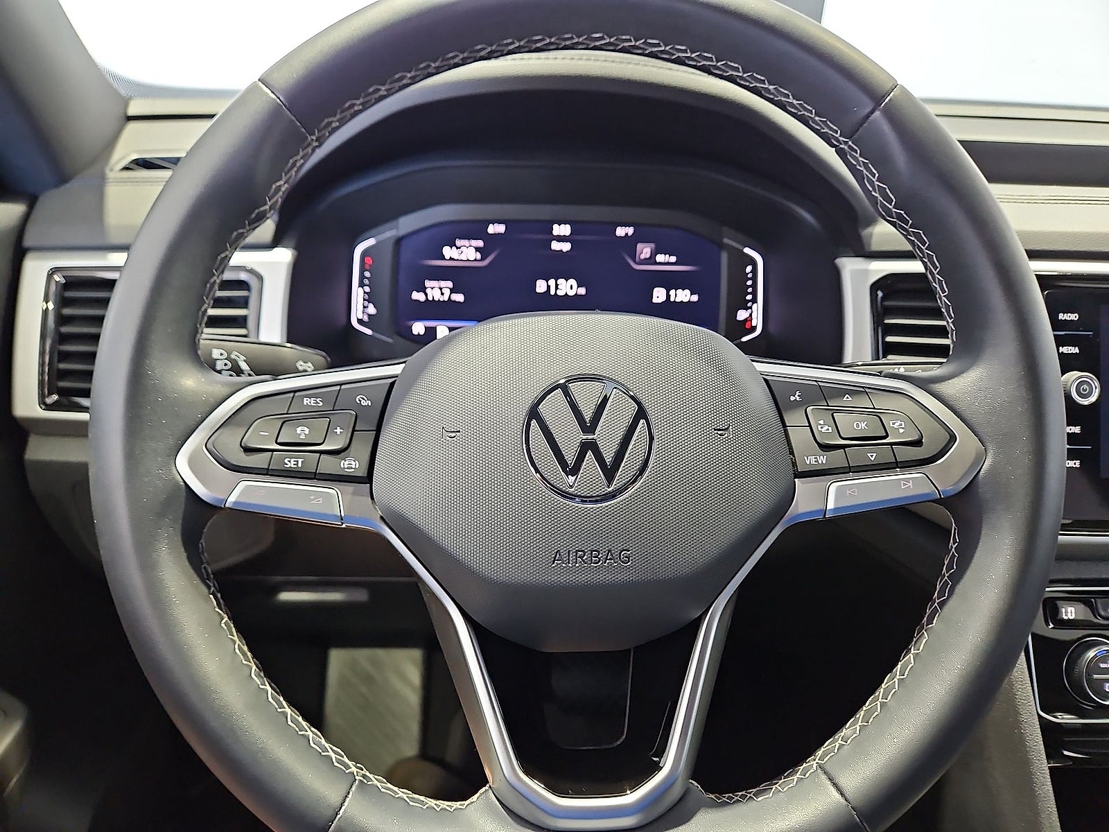 2023 Volkswagen Atlas Cross Sport 3.6L V6 SE w/Technology