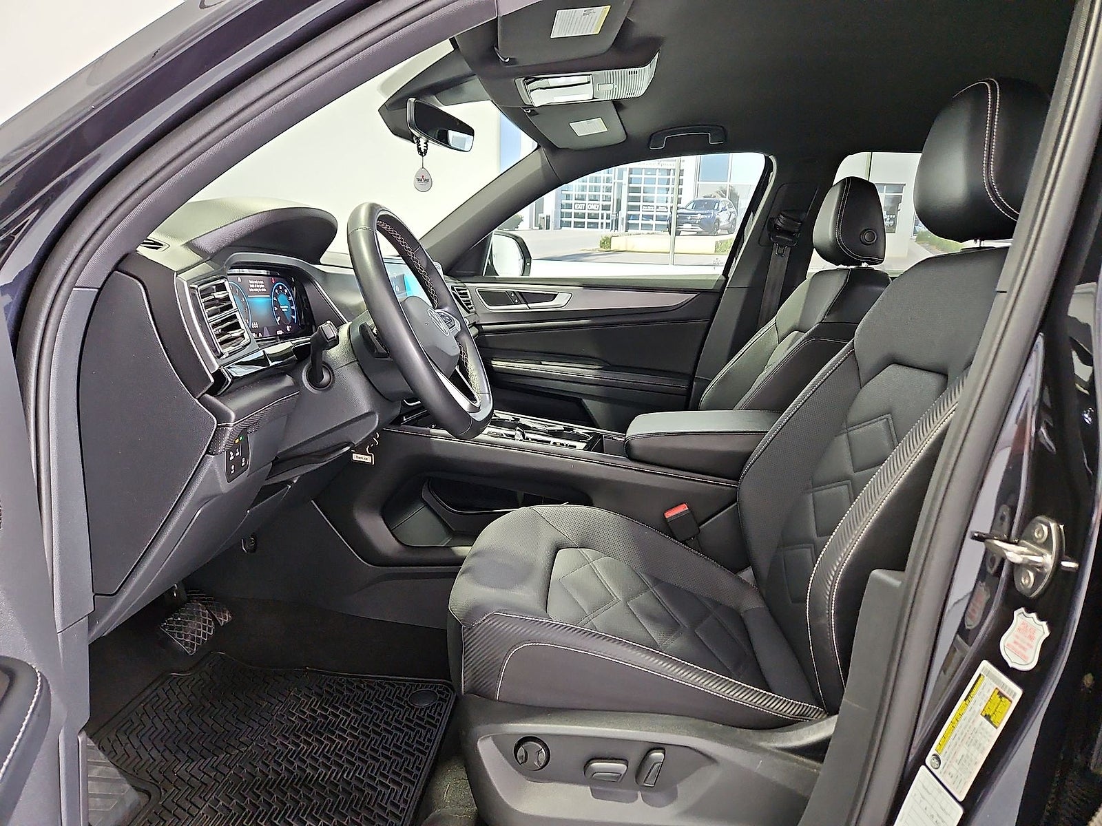 2024 Volkswagen Atlas Cross Sport 2.0T SE w/Technology
