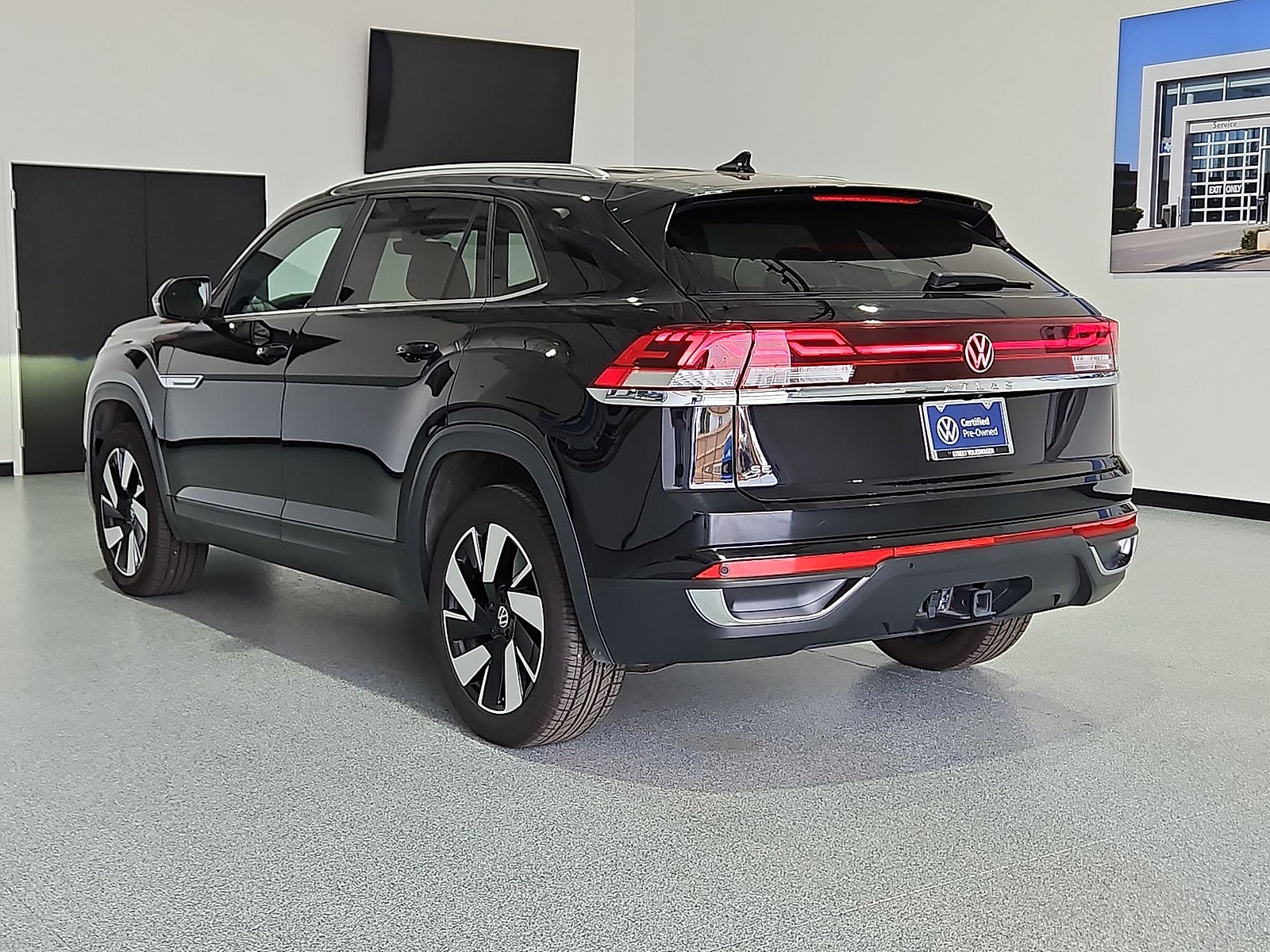 2024 Volkswagen Atlas Cross Sport 2.0T SE w/Technology