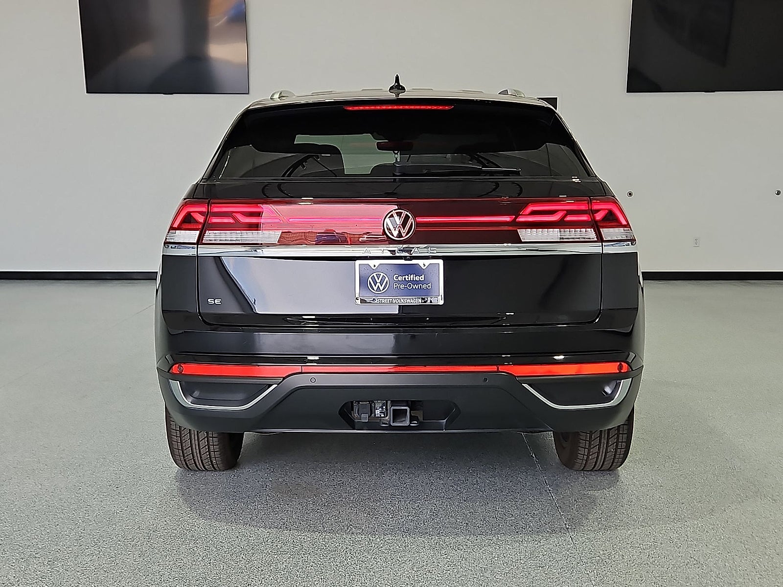 2024 Volkswagen Atlas Cross Sport 2.0T SE w/Technology