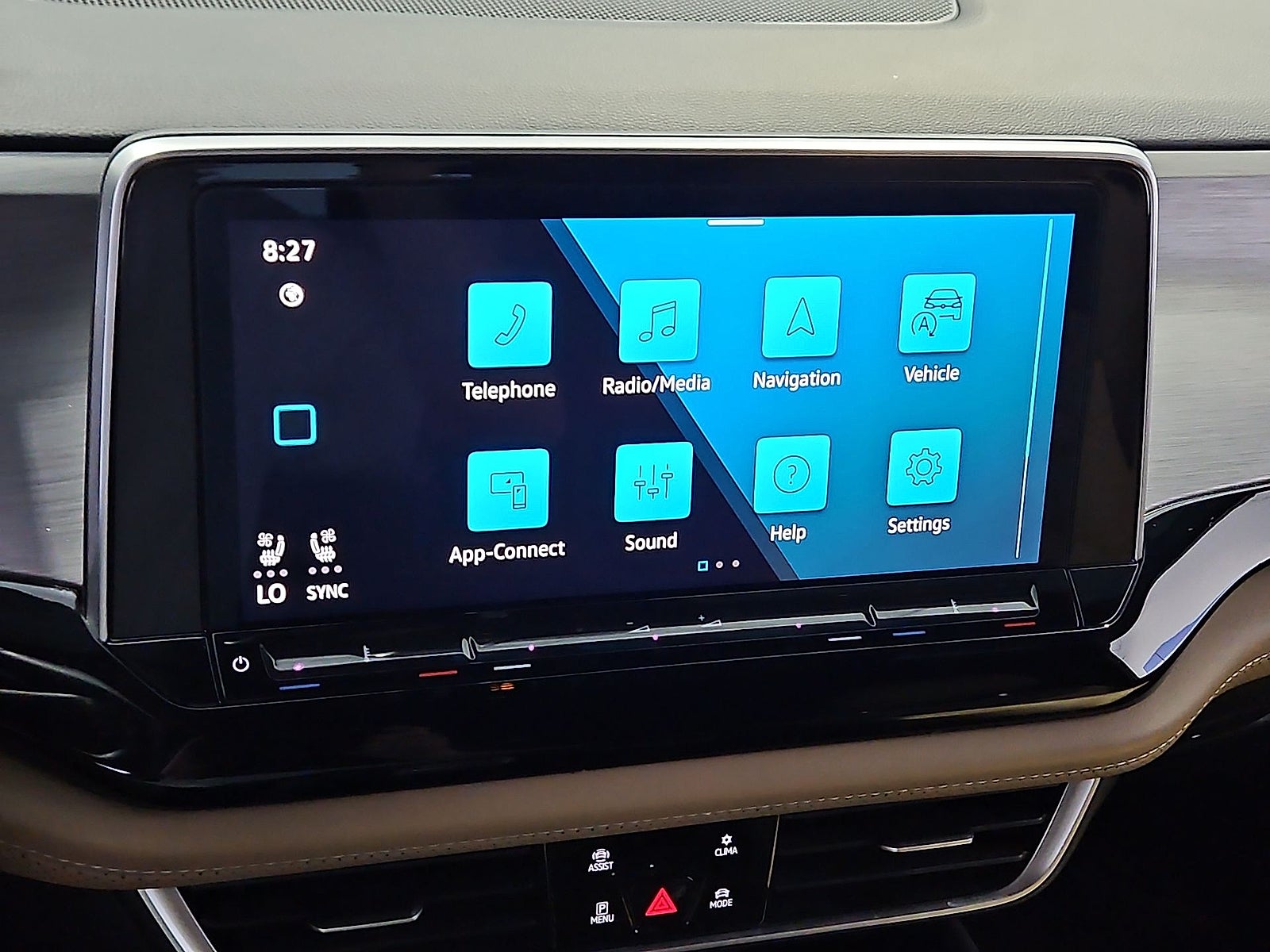 2024 Volkswagen Atlas Cross Sport 2.0T SE w/Technology