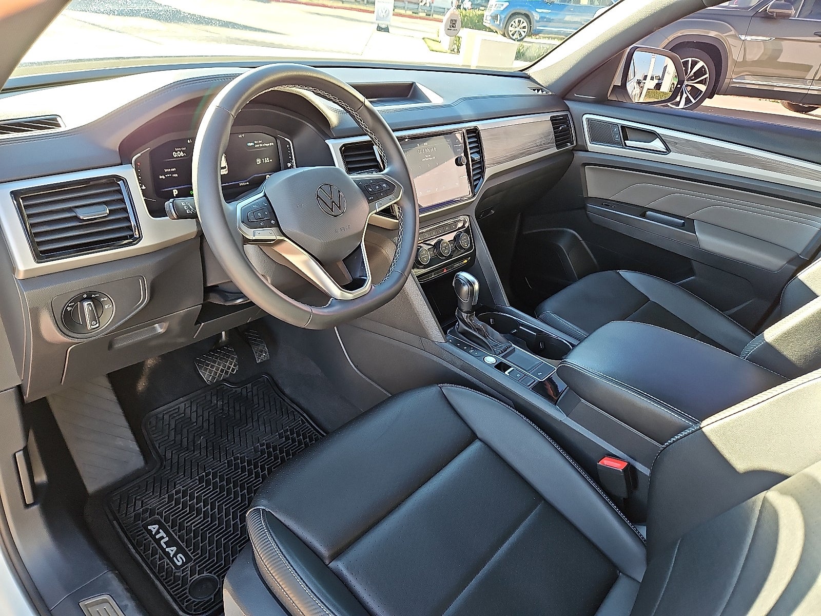 2023 Volkswagen Atlas Cross Sport 3.6L V6 SE w/Technology