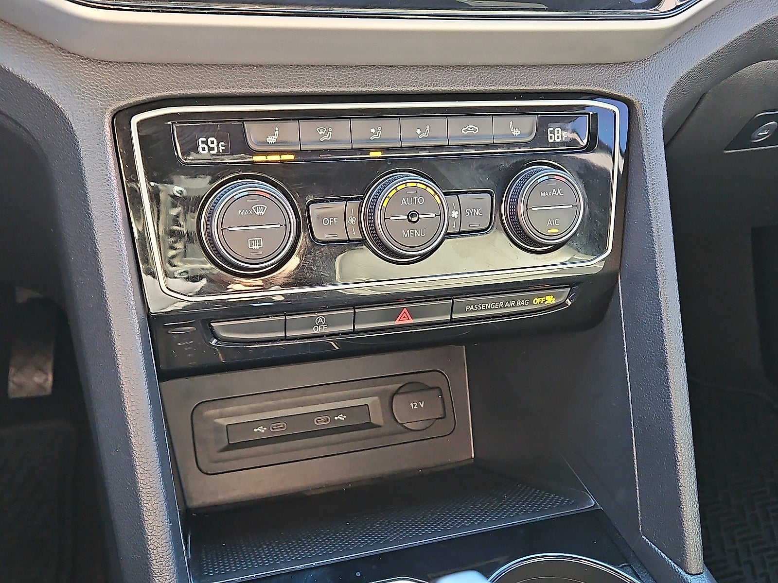 2023 Volkswagen Atlas Cross Sport 3.6L V6 SE w/Technology