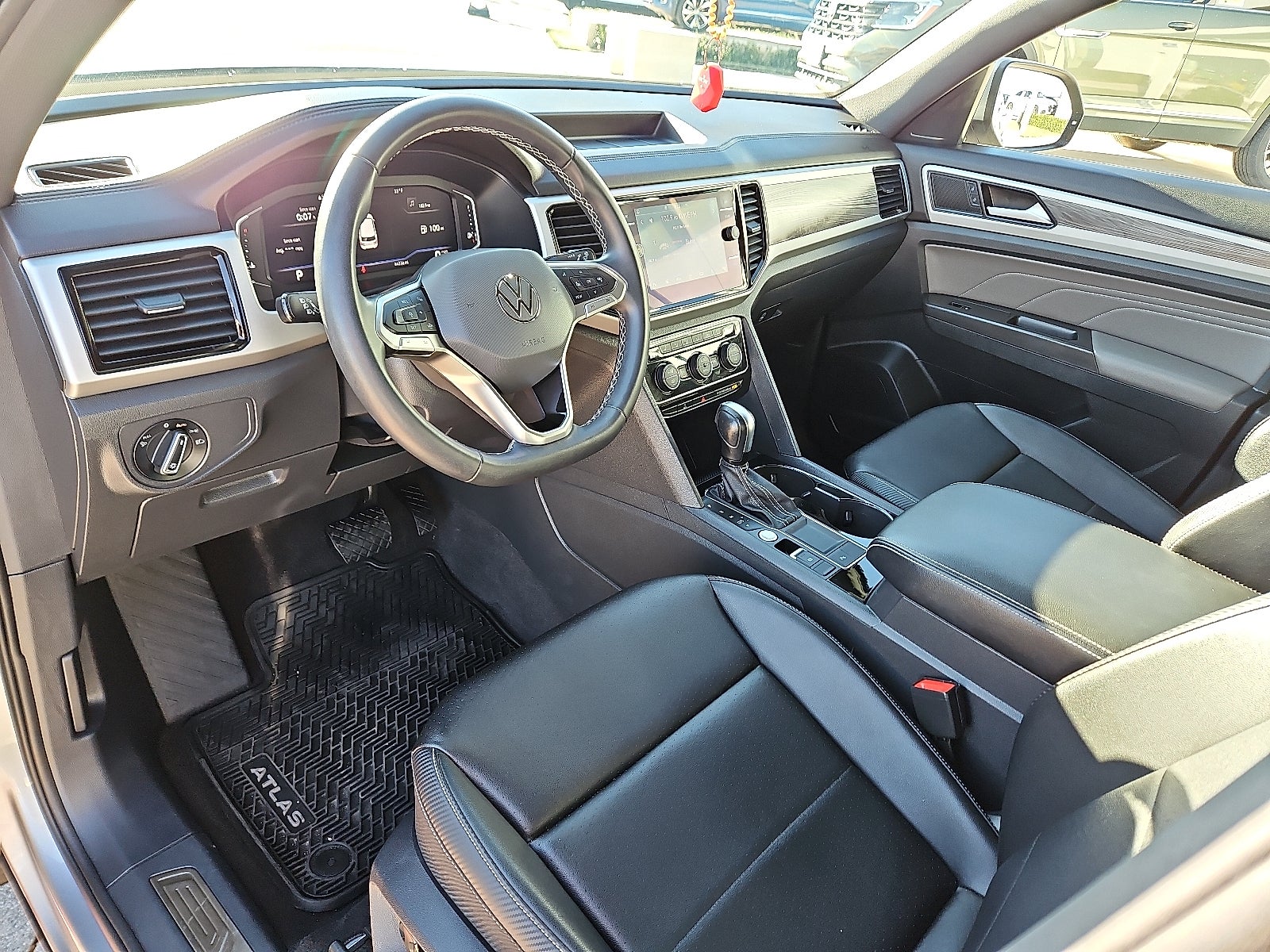 2022 Volkswagen Atlas Cross Sport 3.6L V6 SE w/Technology