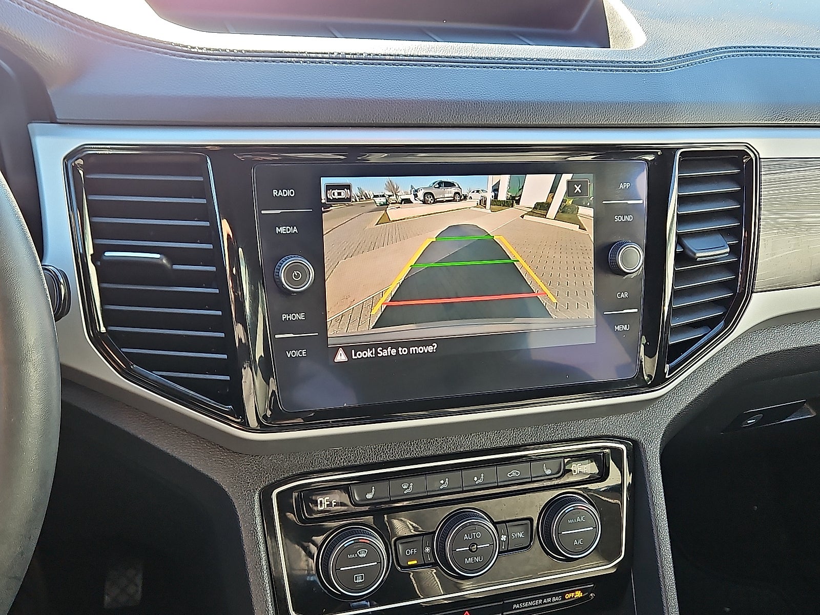 2022 Volkswagen Atlas Cross Sport 3.6L V6 SE w/Technology