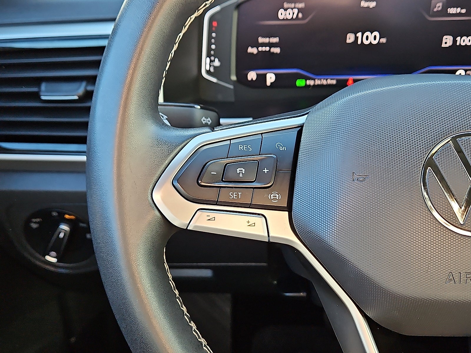 2022 Volkswagen Atlas Cross Sport 3.6L V6 SE w/Technology