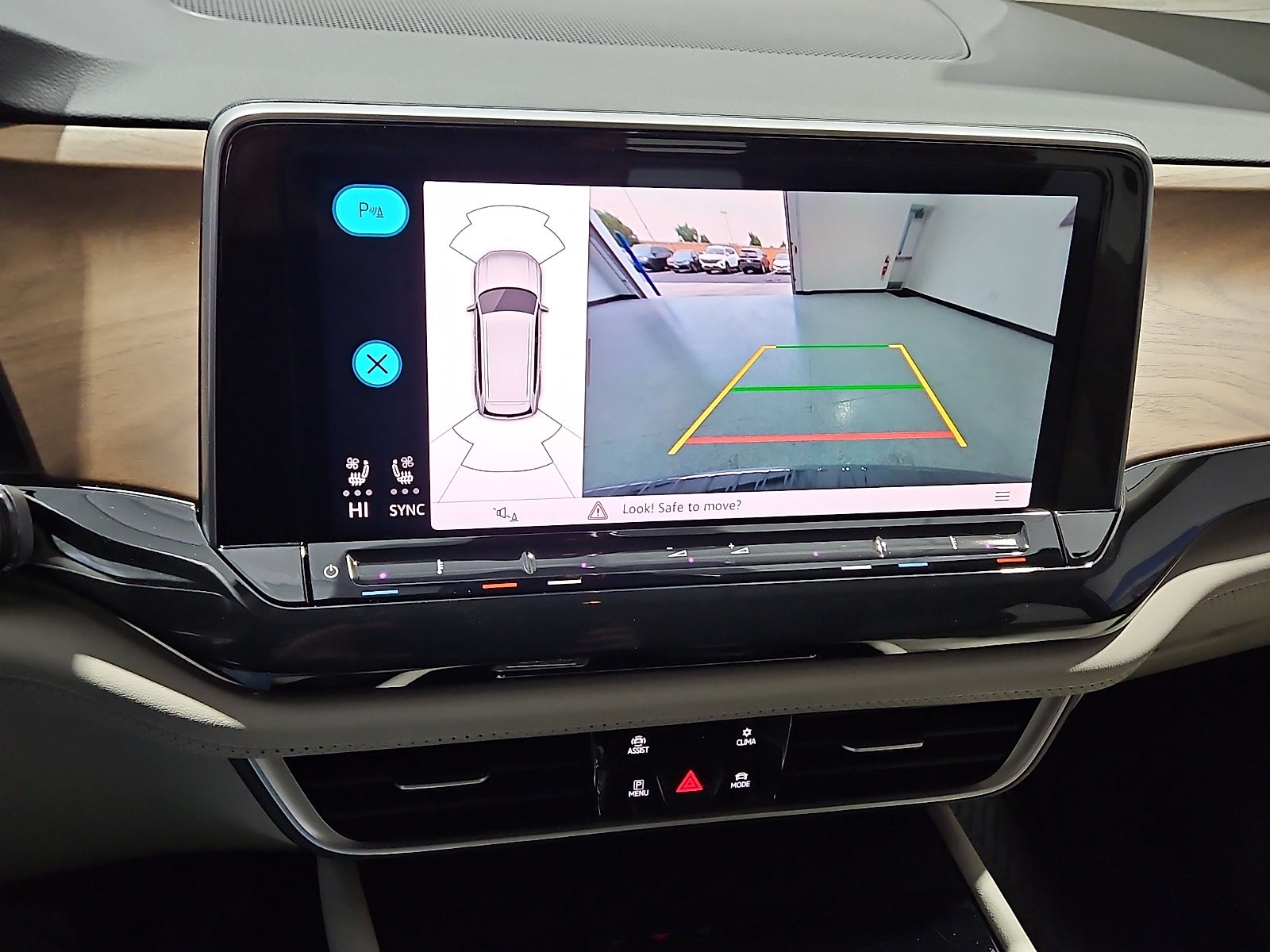 2026 Volkswagen Atlas SE with Technology
