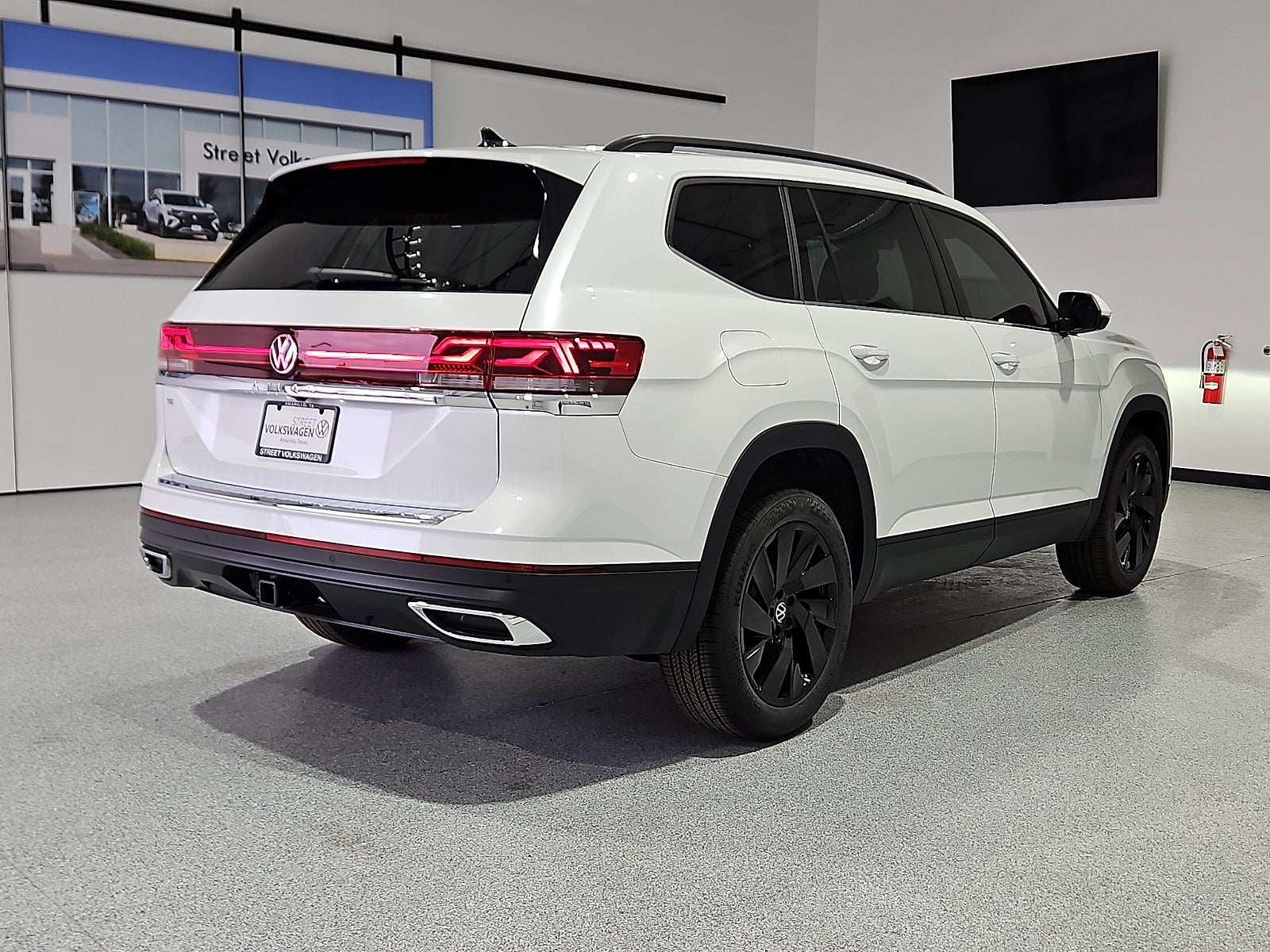 2026 Volkswagen Atlas SE with Technology