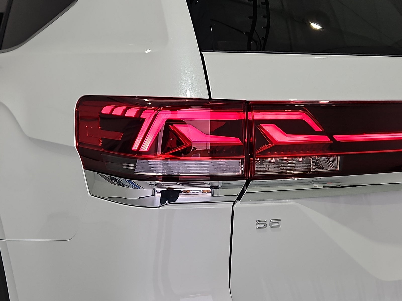 2026 Volkswagen Atlas SE with Technology