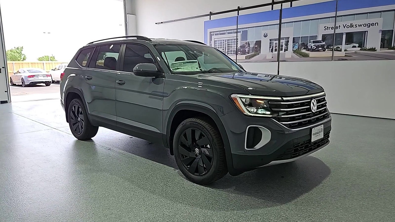 2026 Volkswagen Atlas SE with Technology