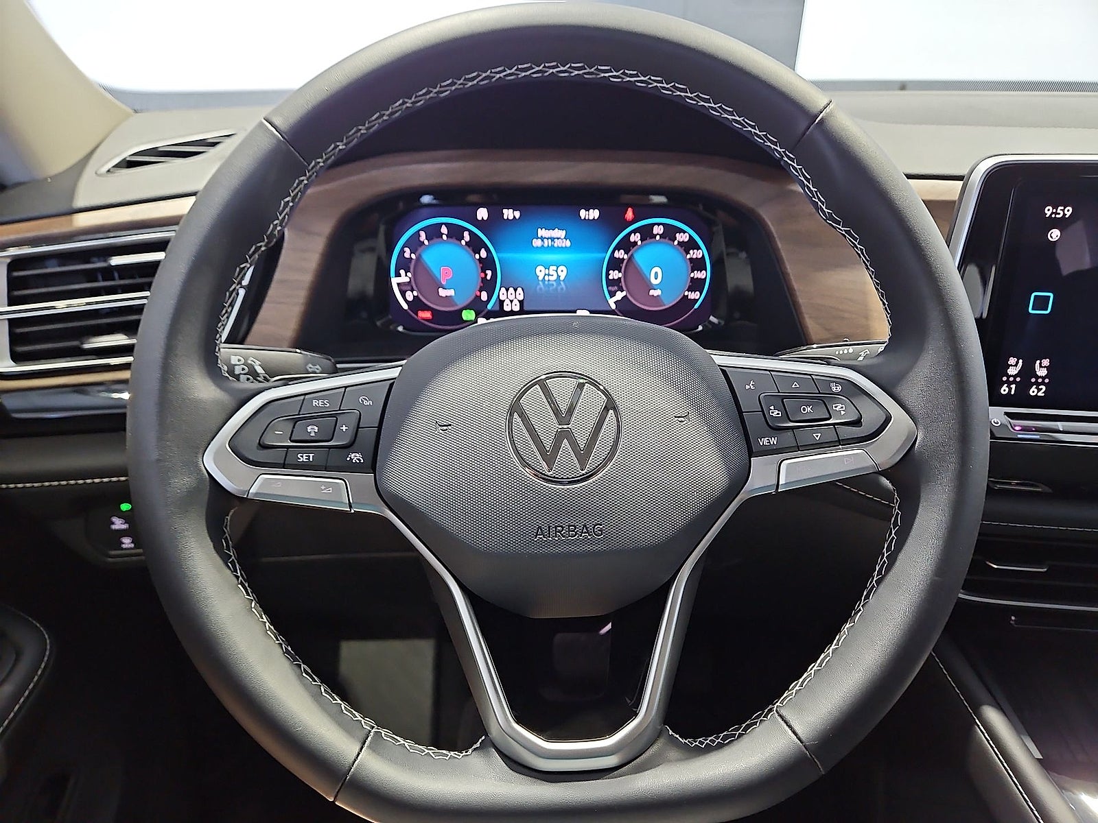2026 Volkswagen Atlas SE with Technology