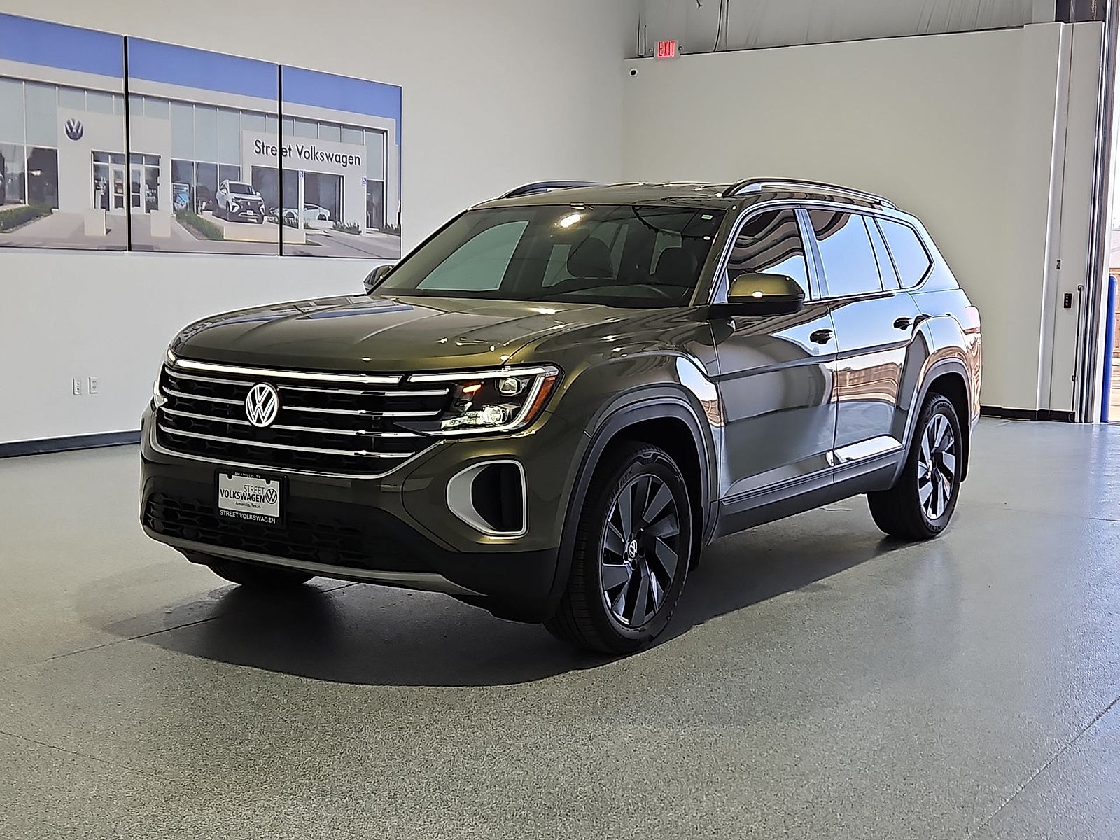 2026 Volkswagen Atlas SE with Technology