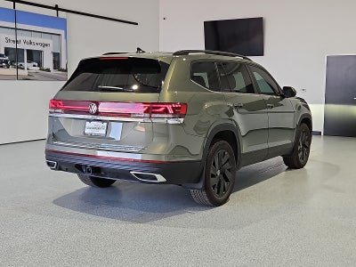 2026 Volkswagen Atlas SE with Technology