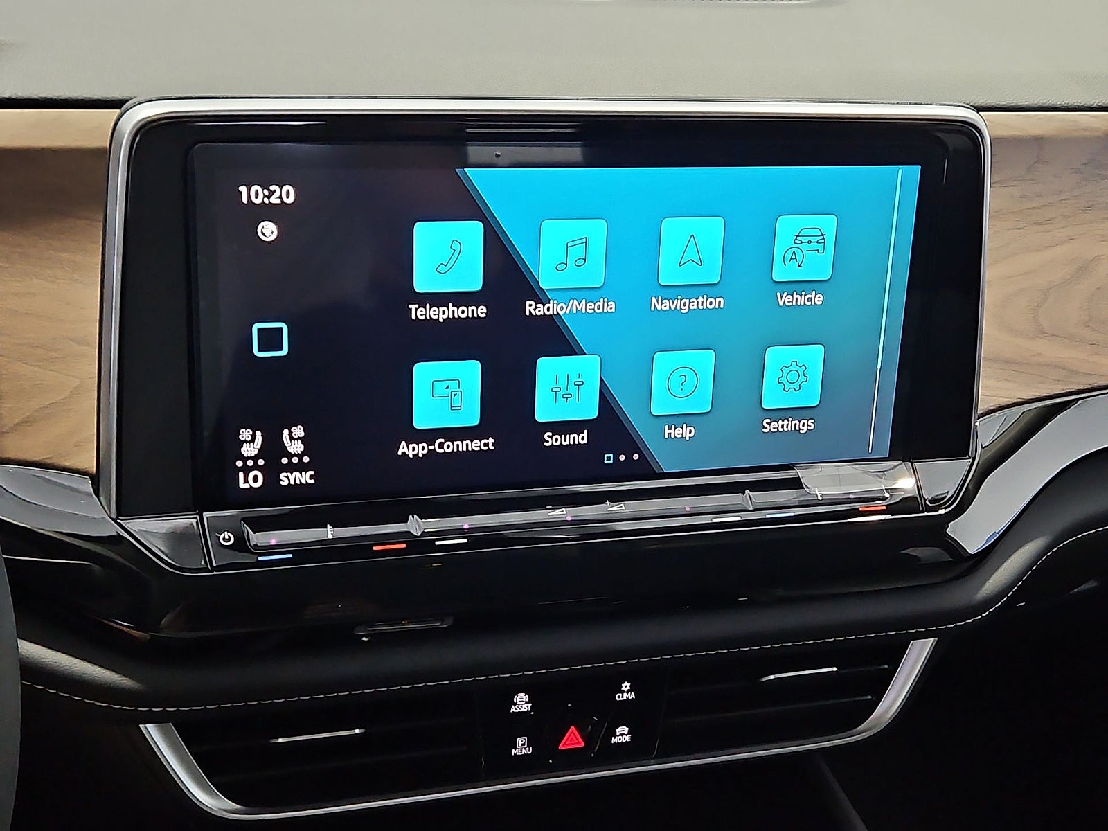2026 Volkswagen Atlas SE with Technology