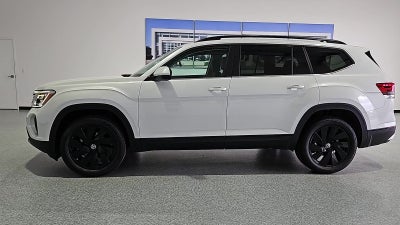 2026 Volkswagen Atlas SE with Technology