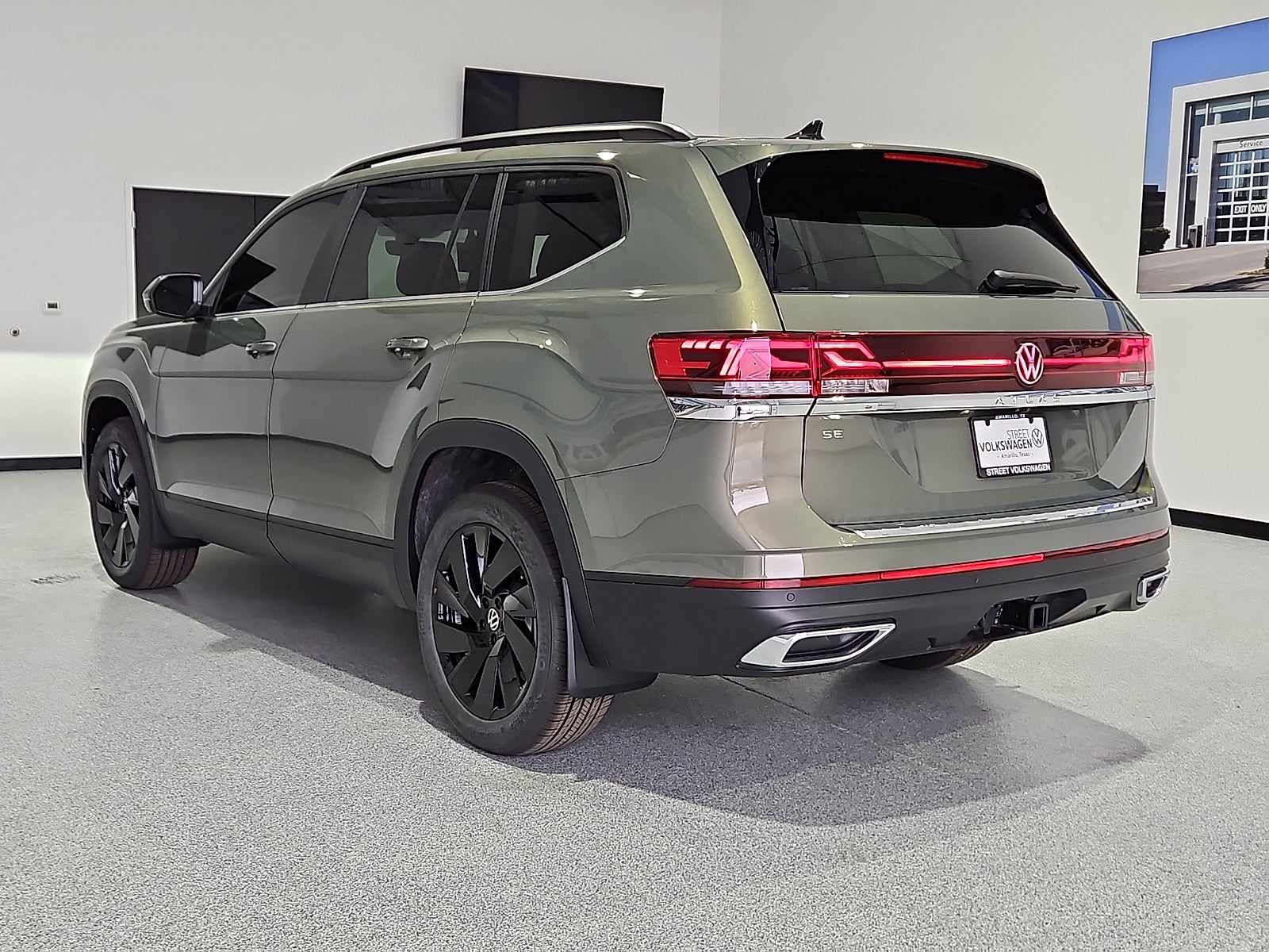 2026 Volkswagen Atlas SE with Technology