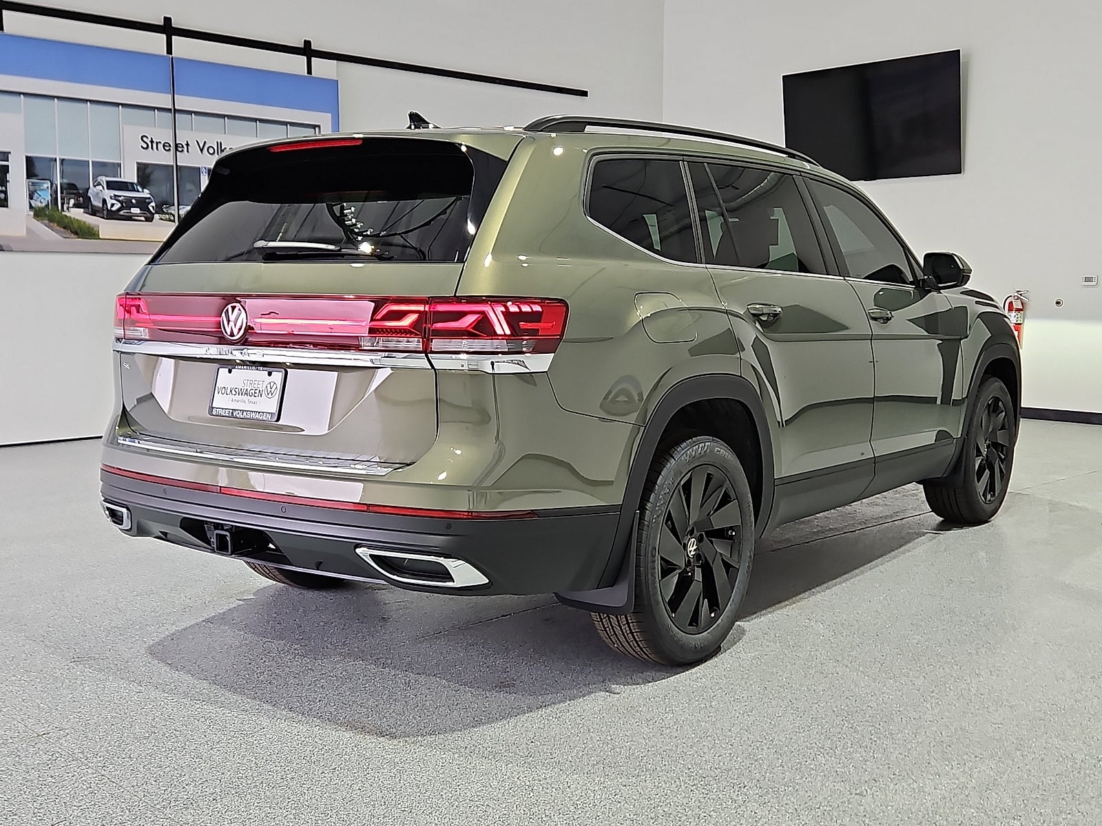 2026 Volkswagen Atlas SE with Technology
