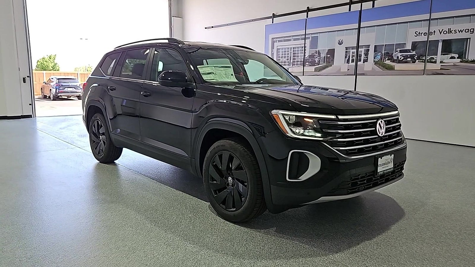 2026 Volkswagen Atlas SE with Technology