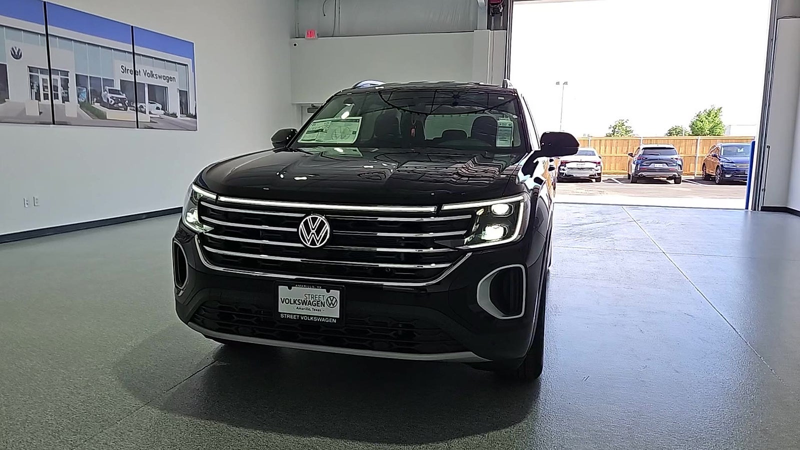 2026 Volkswagen Atlas SE with Technology