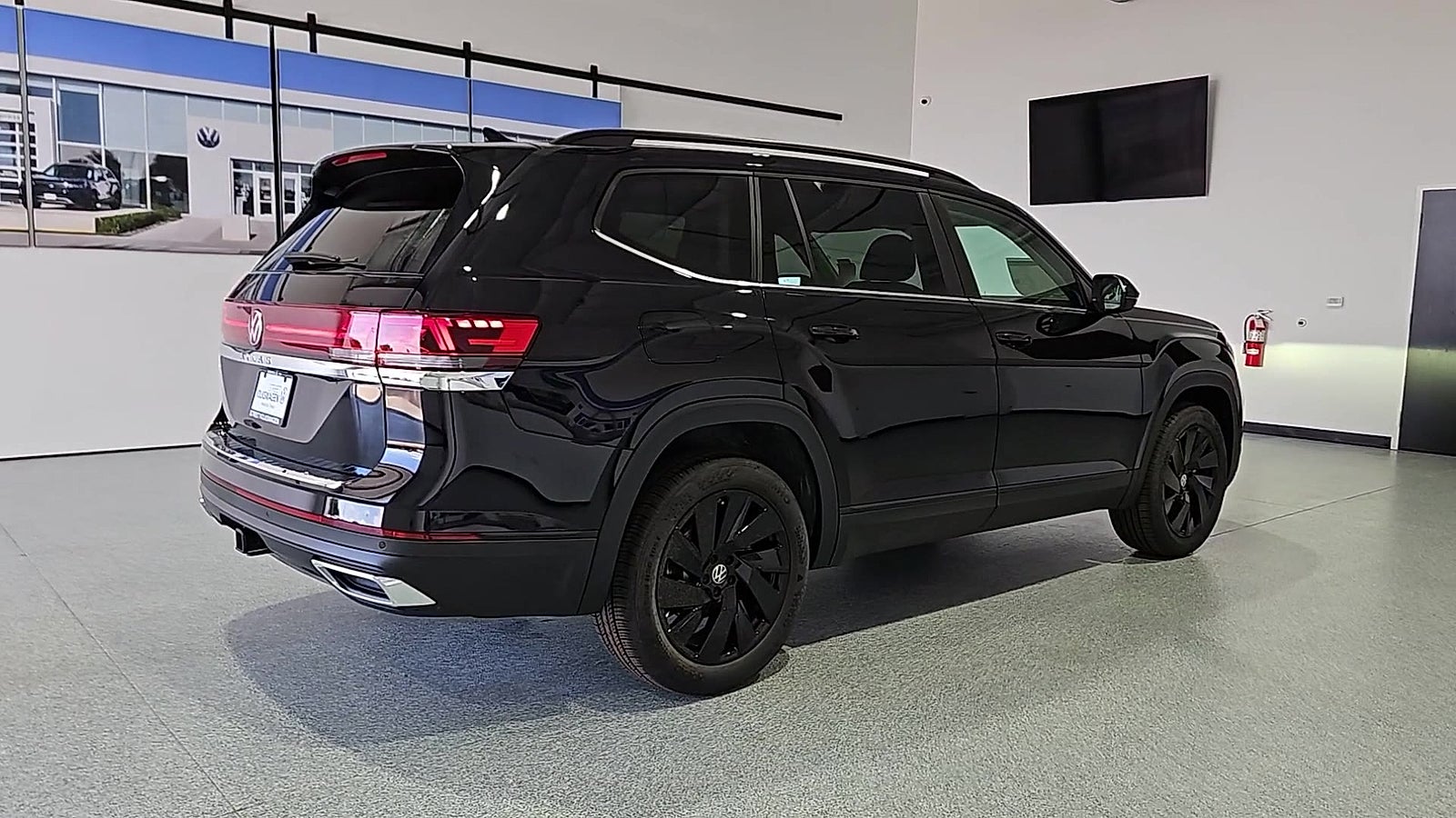 2026 Volkswagen Atlas SE with Technology