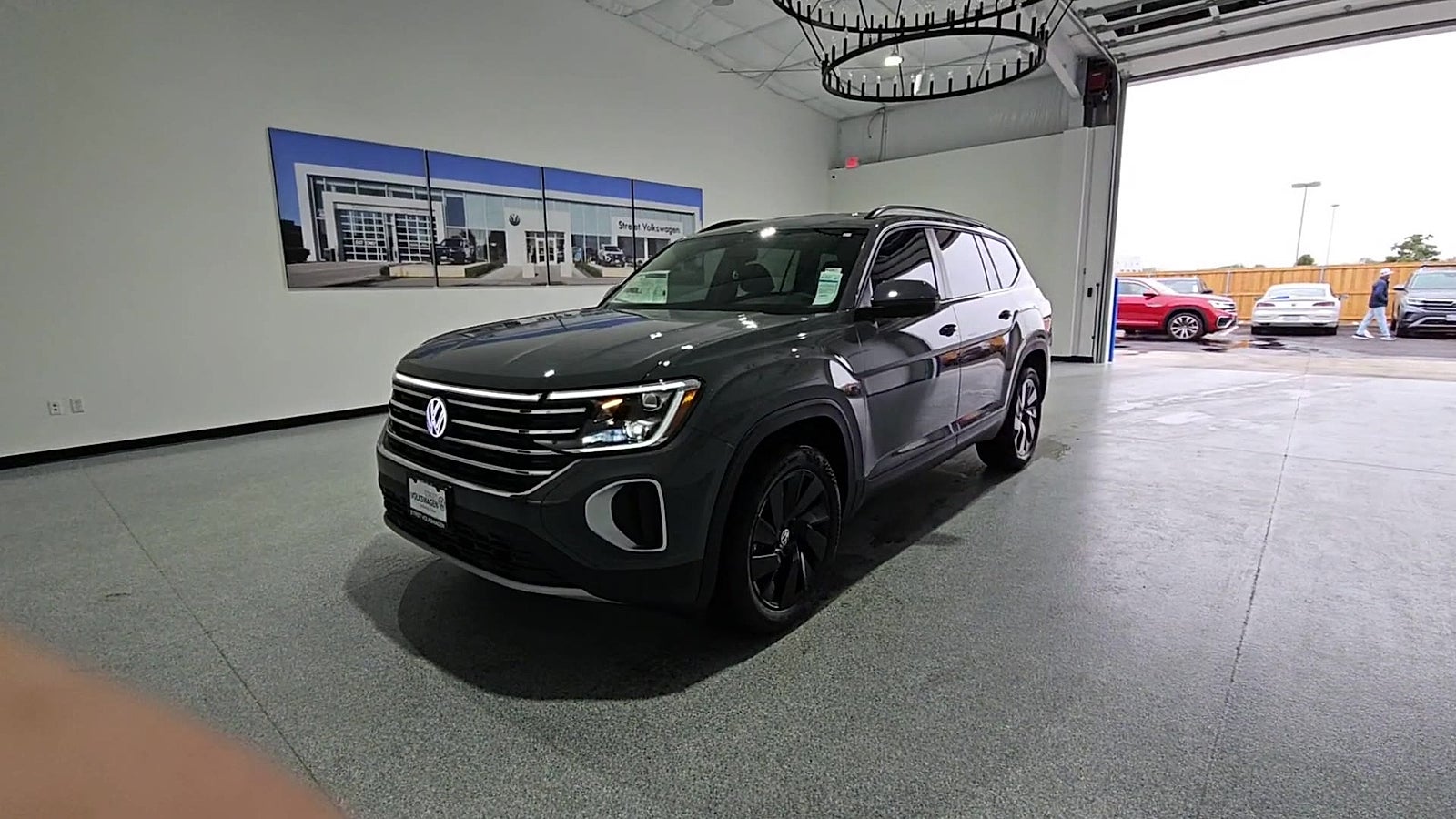 2026 Volkswagen Atlas SE with Technology