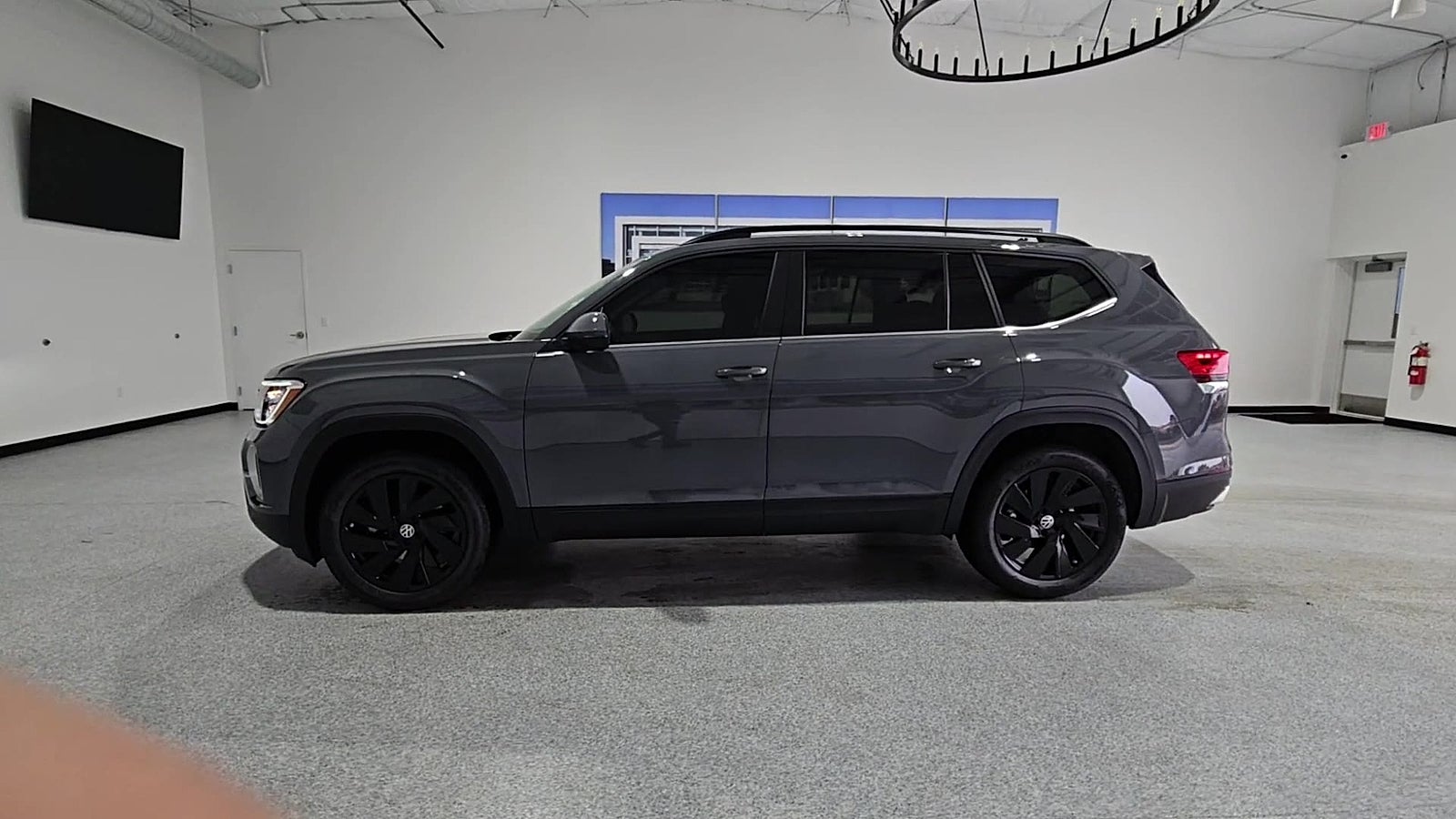 2026 Volkswagen Atlas SE with Technology