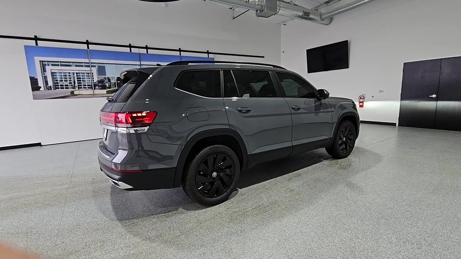 2026 Volkswagen Atlas SE with Technology