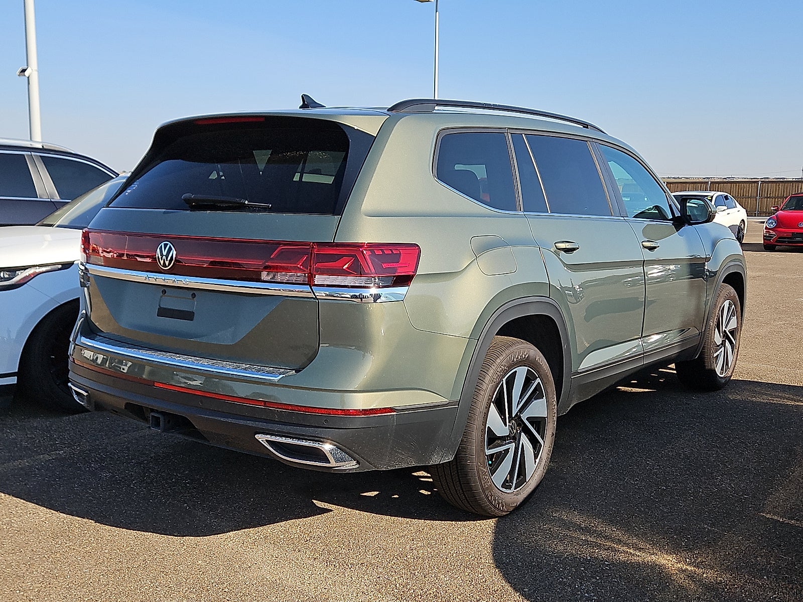 2026 Volkswagen Atlas SE with Technology