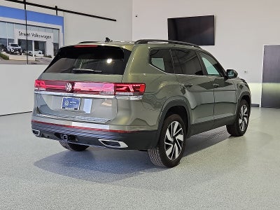 2026 Volkswagen Atlas SE with Technology