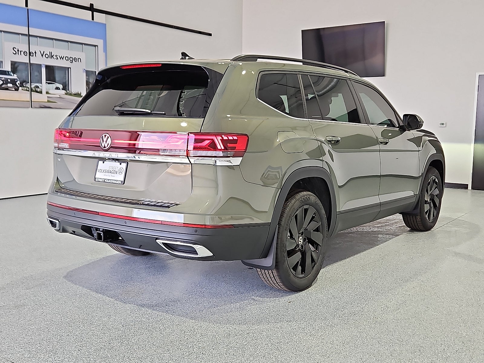 2026 Volkswagen Atlas SE with Technology