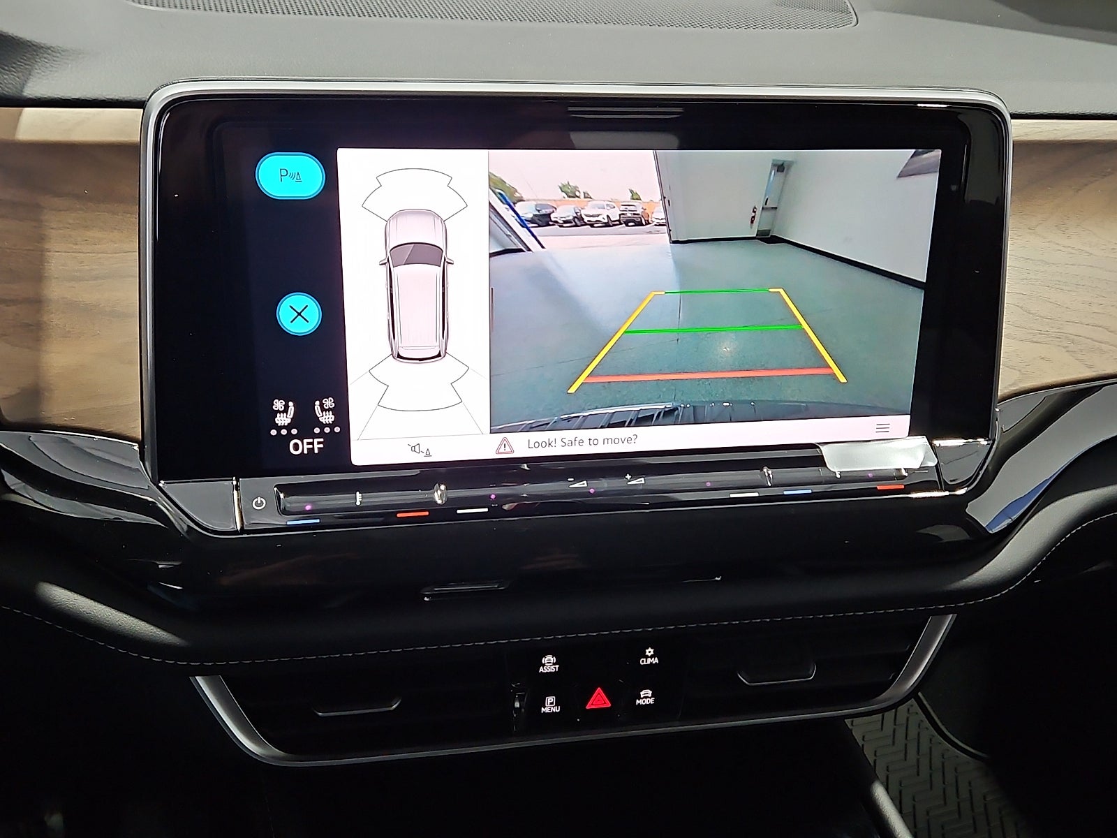 2026 Volkswagen Atlas SE with Technology
