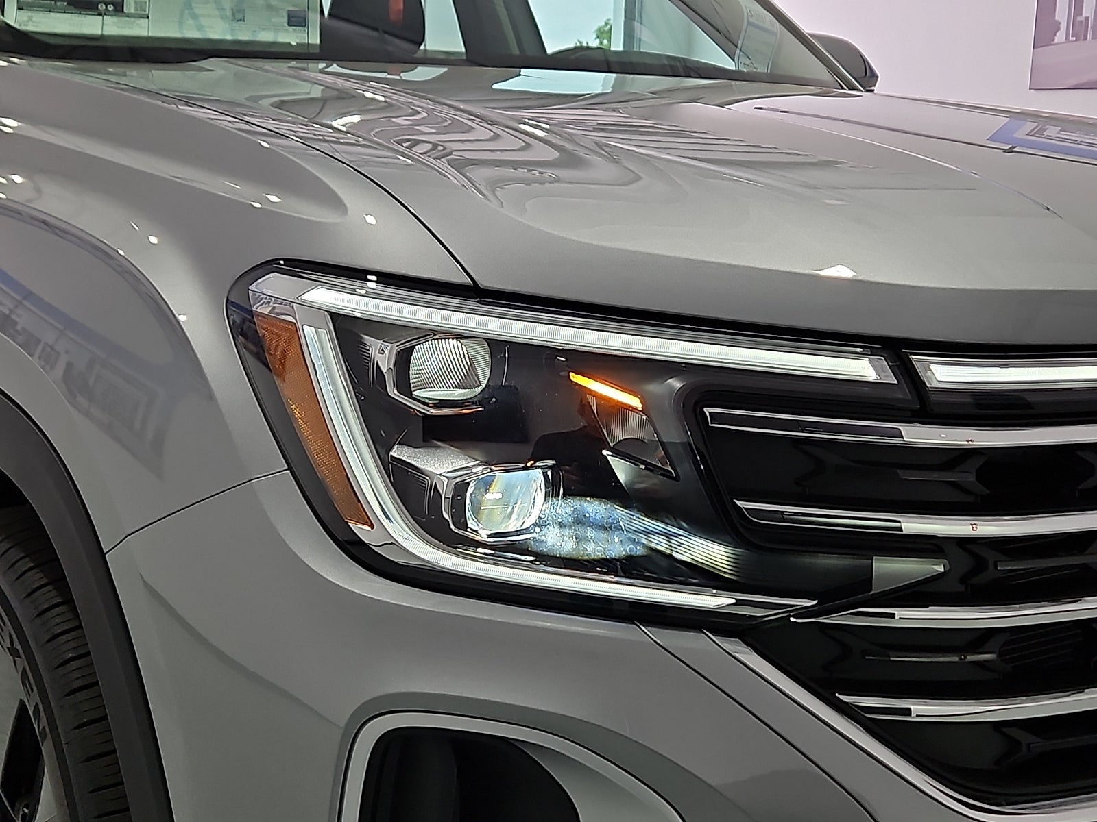 2026 Volkswagen Atlas SE with Technology