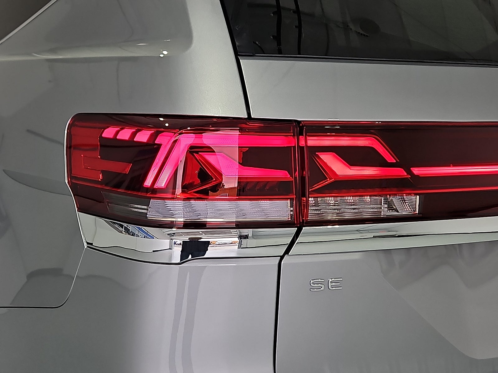 2026 Volkswagen Atlas SE with Technology