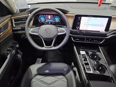 2026 Volkswagen Atlas SE with Technology