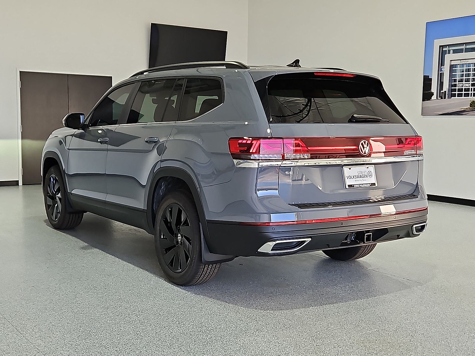 2026 Volkswagen Atlas SE with Technology