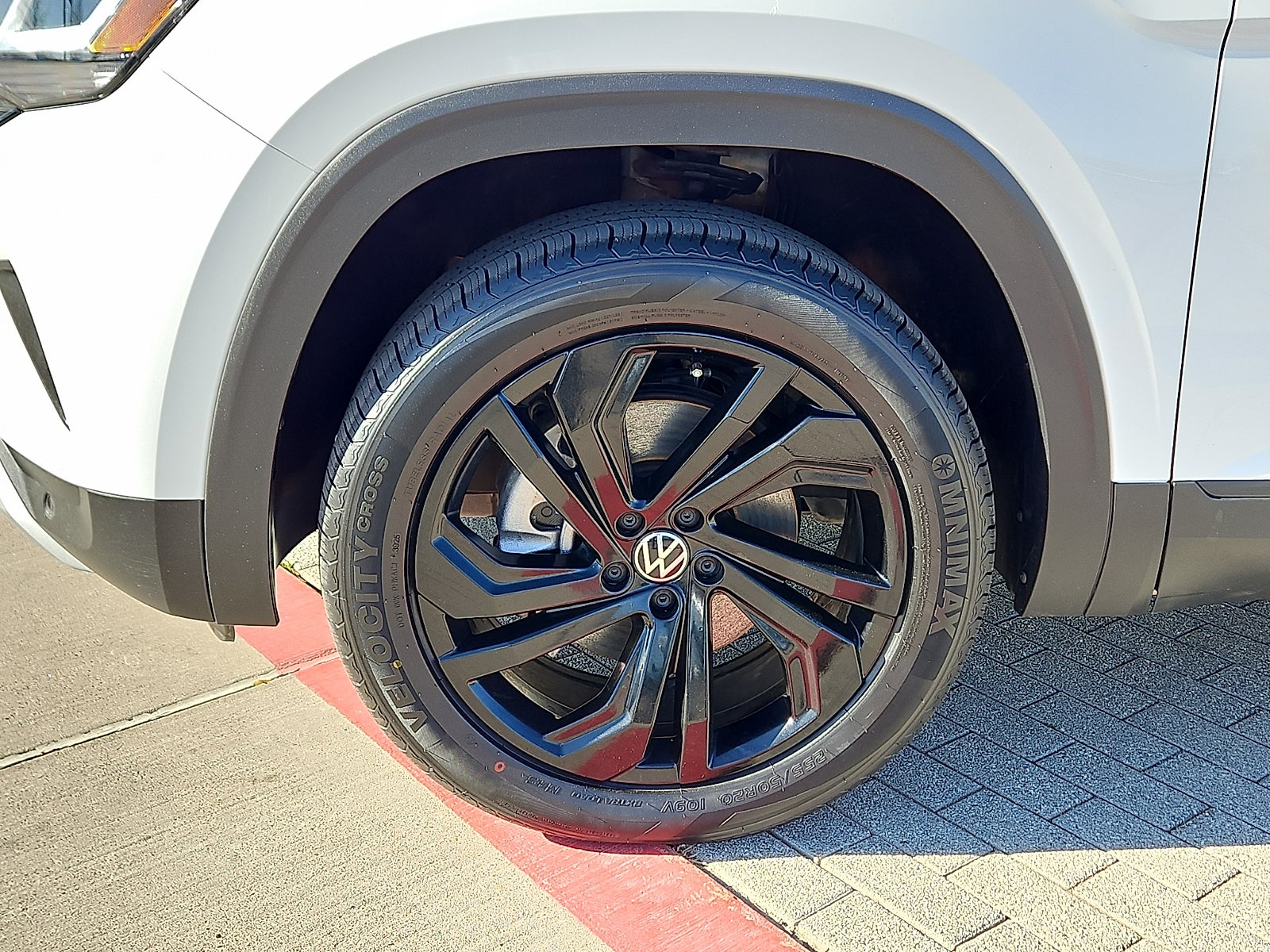 2023 Volkswagen Atlas 3.6L V6 SE w/Technology