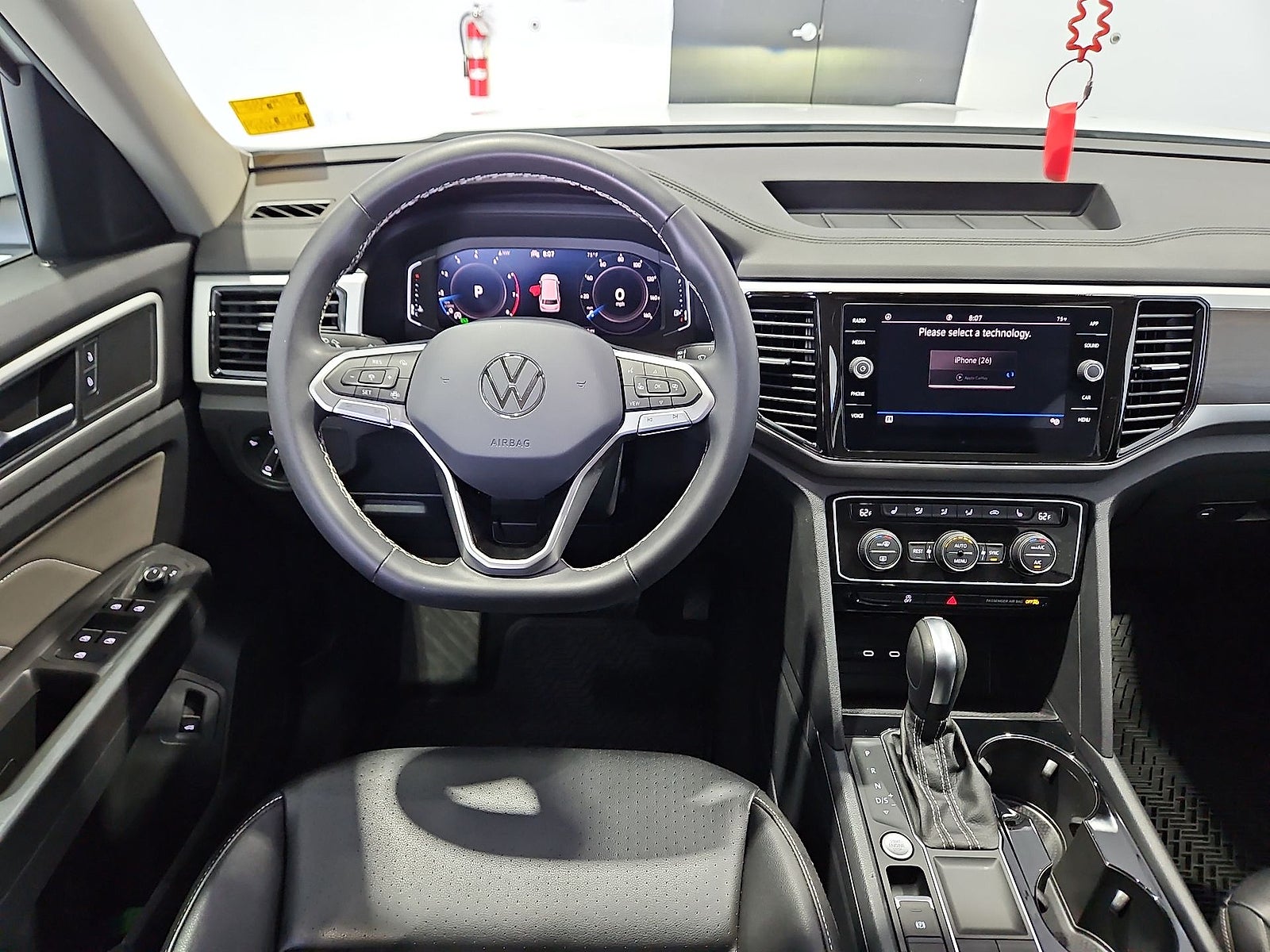2023 Volkswagen Atlas 3.6L V6 SE w/Technology