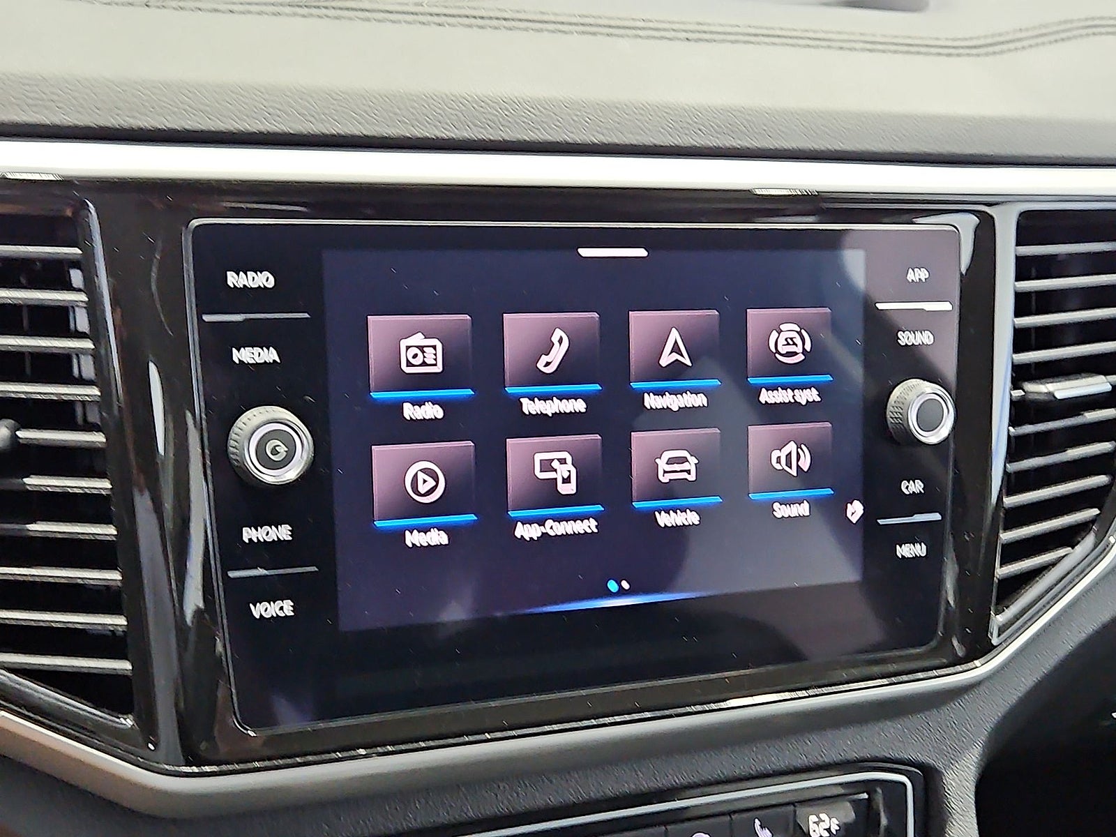 2023 Volkswagen Atlas 3.6L V6 SE w/Technology