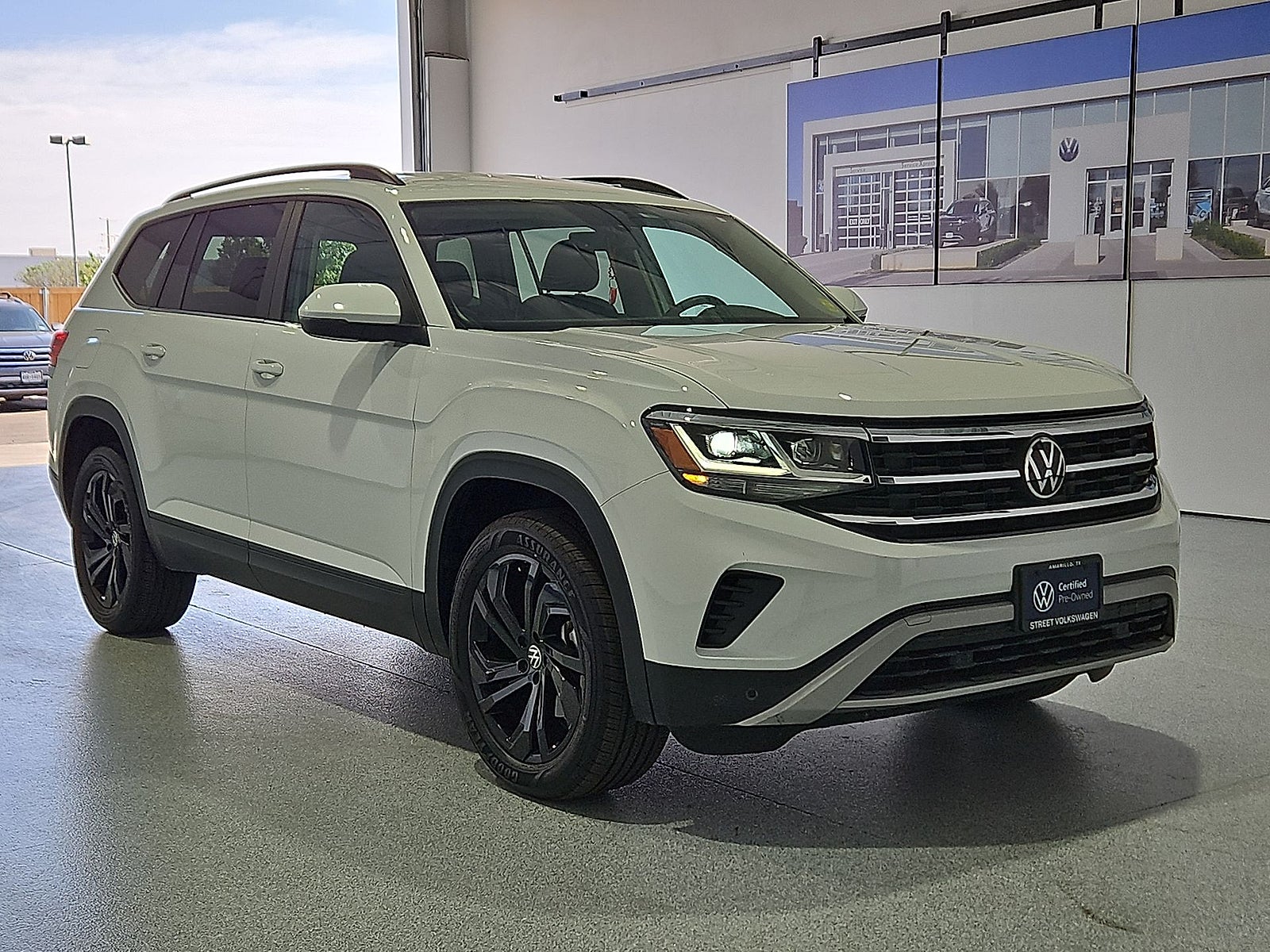 2023 Volkswagen Atlas 3.6L V6 SE w/Technology